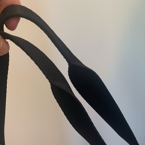 Baggallini Classic Black Nylon Medium Shoulder Bag Purse Gold Tone Hardware - Picture 8 of 11